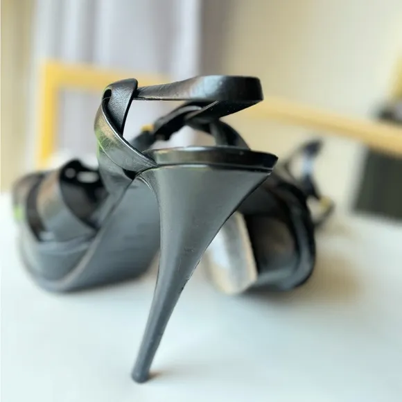 Saint Laurent Leather T-Strap Sandals