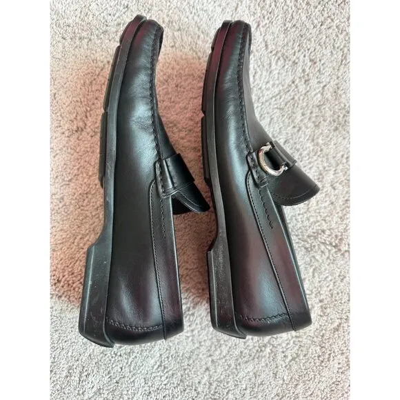 Salvatore Ferragamo Mens Sz 8 Black Leather Loafers W/ Silver Buckle Italy