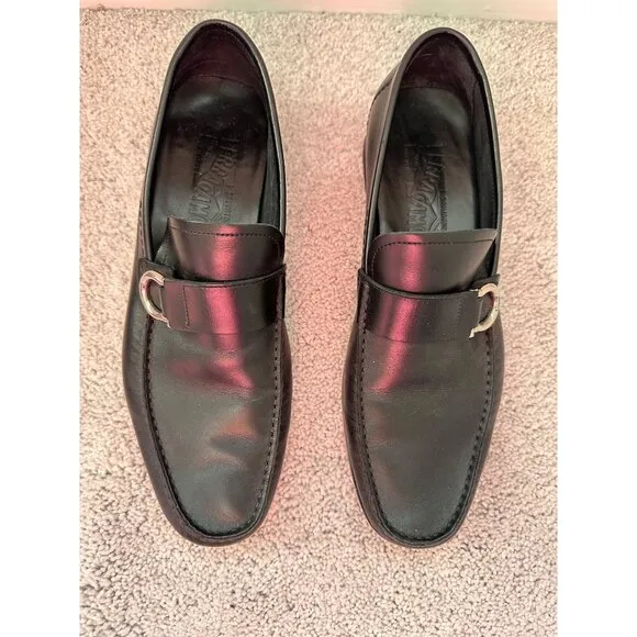 Salvatore Ferragamo Mens Sz 8 Black Leather Loafers W/ Silver Buckle Italy