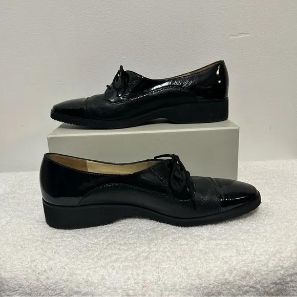 Salvatore Ferragamo Vintage Oxford Flats Made In Italy