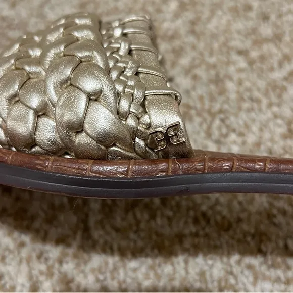 Sam Edelman Giada Flat Sandals in Gold Metallic Woven Slip On Size 8