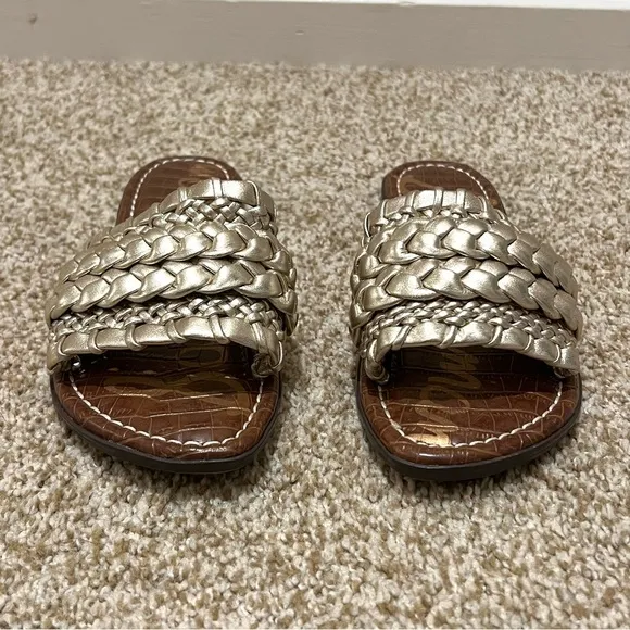 Sam Edelman Giada Flat Sandals in Gold Metallic Woven Slip On Size 8