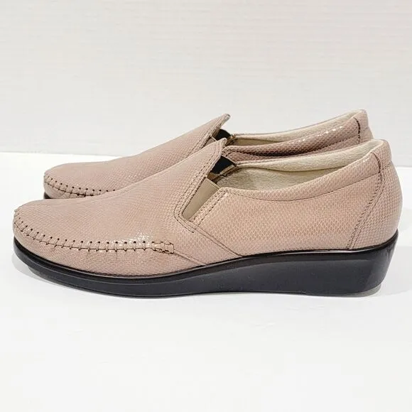 SAS Dream Mushroom Snake Embossed Leather Shoes Womens Sz 8.5 S Slip-On Loafers