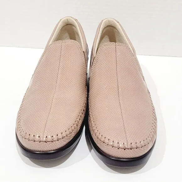 SAS Dream Mushroom Snake Embossed Leather Shoes Womens Sz 8.5 S Slip-On Loafers