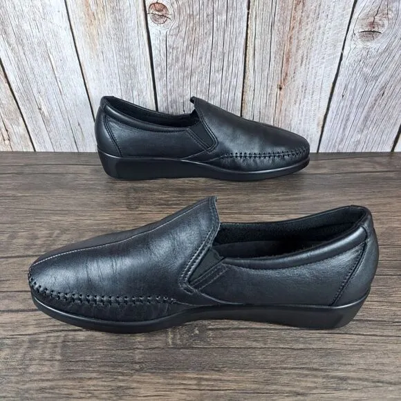 SAS Dream Wedge Loafers Black Leather Slip Ons Women's Sz 9.5 N (GUC)