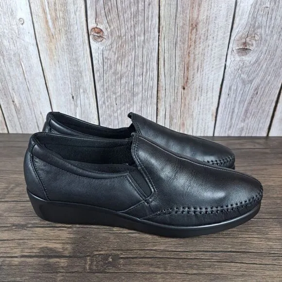SAS Dream Wedge Loafers Black Leather Slip Ons Women's Sz 9.5 N (GUC)