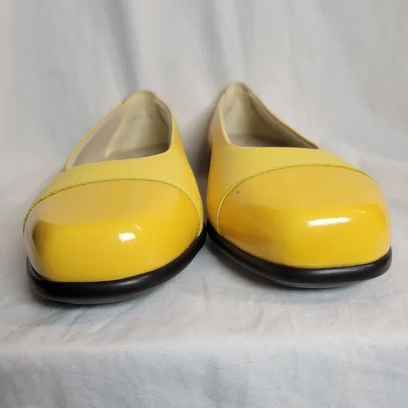 SAS Women's Coco Slip on Loafers Yellow Leather Ballet Flats Size 10 NWOT