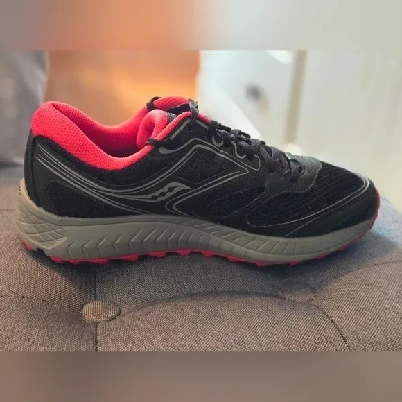 Saucony | Women's Versafoam Cohesion TR12 Trail Running Shoes | Size: 8.5