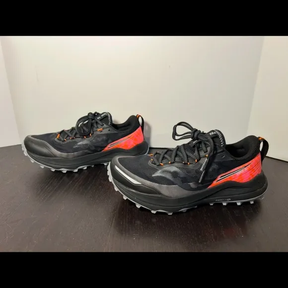 Saucony Xodus Ultra 2 Trail Running Shoe Sneakers Black/Orange/Pink Women 8