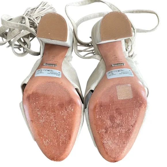 Schutz Damila Kid Suede Wraparound Block Heels In Oyster. Size 8