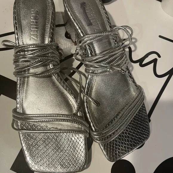 SCHUTZ Metallic Thea Ankle Wrap Sandal Block Heel Size 7 Square Toe