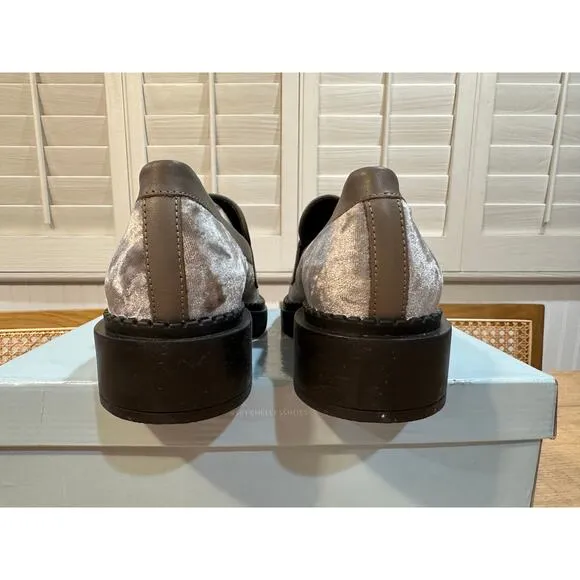Seychelles Final Call Velvet Loafer Taupe Greige Size 9.5/10 NIB Leather Sleek
