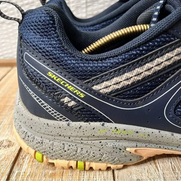 Skechers Womens Hillcrest Vast Adventure Trail Blue Running Sneakers Size 11