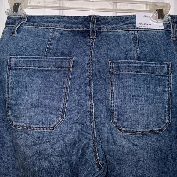 Skinnygirl Cheryl Jogger Jeans with zipper pockets, size 27/4