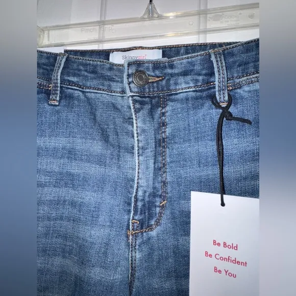 Skinnygirl Cheryl Jogger Jeans with zipper pockets, size 27/4