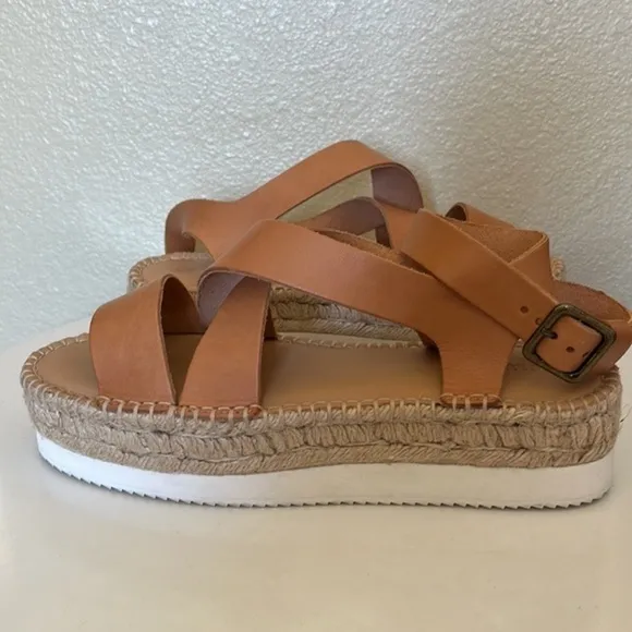 SOLUDOS :: SANDALS