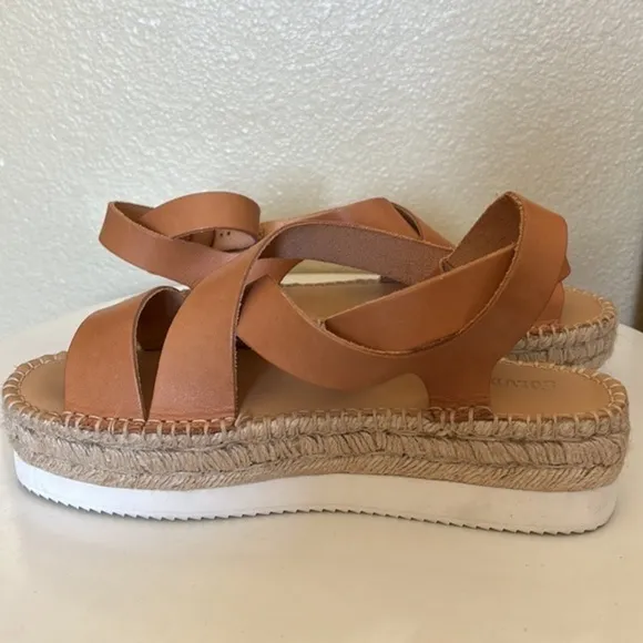 SOLUDOS :: SANDALS