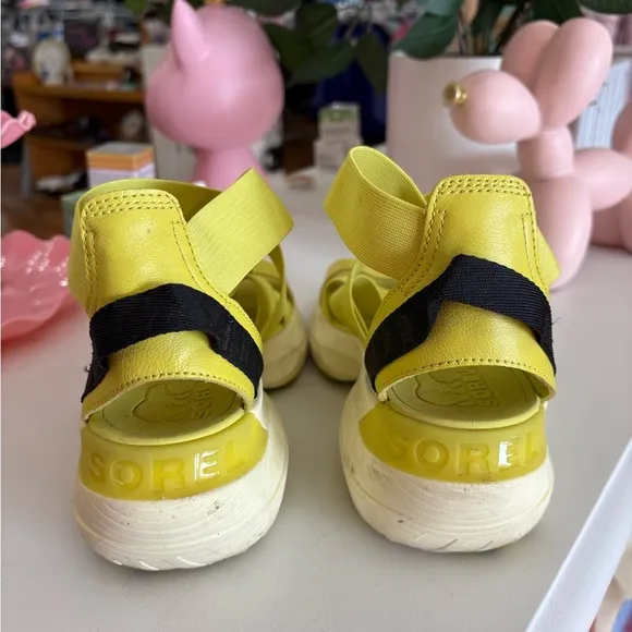 Sorel Neon Green Bandage Strappy Sandal Size 8.5