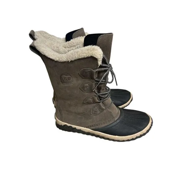 Sorel Out and About boots sz 8 brown color