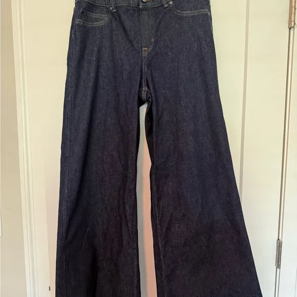 SPANXshape™ EveryWearWide Leg Jeans - Petite