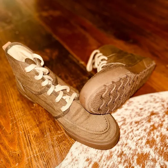 Sperry Brown Boots with Suede Finish and Rubber Sole