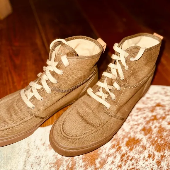 Sperry Brown Boots with Suede Finish and Rubber Sole