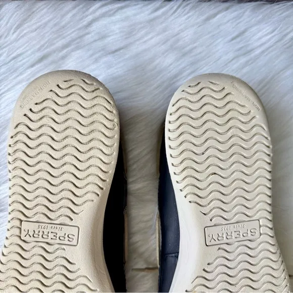 Sperry Top-Sider Authentic Original 2-Eye Boat Shoes Navy Leather White Size 10M