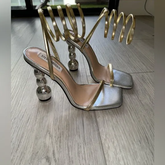 Steve Madden Ashna Dress Sandals 7.5 Gold/Silver Coil Ankle Strap Square Toe