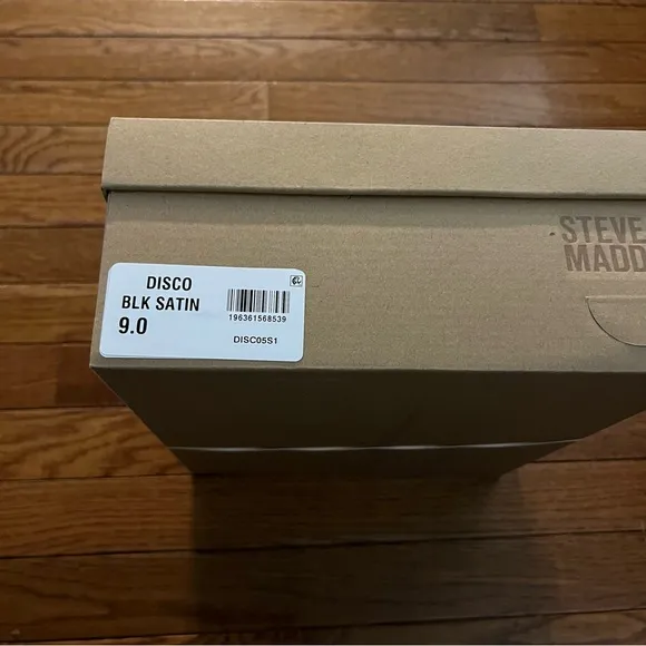 Steve Madden Disco Platform Sandals All Black Women’s Size 9 Black Satin NIB