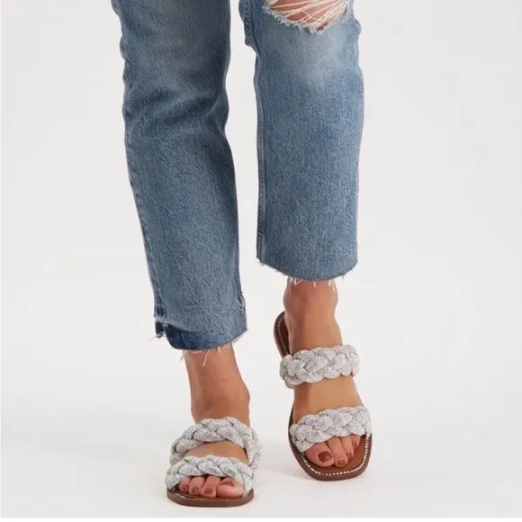 Steve Madden Newbie Silver Rhinestone Braided Slide Flat Sandals Size 7 MSRP$100