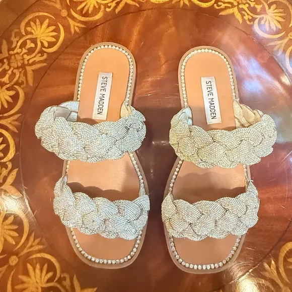 Steve Madden Newbie Silver Rhinestone Braided Slide Flat Sandals Size 7 MSRP$100