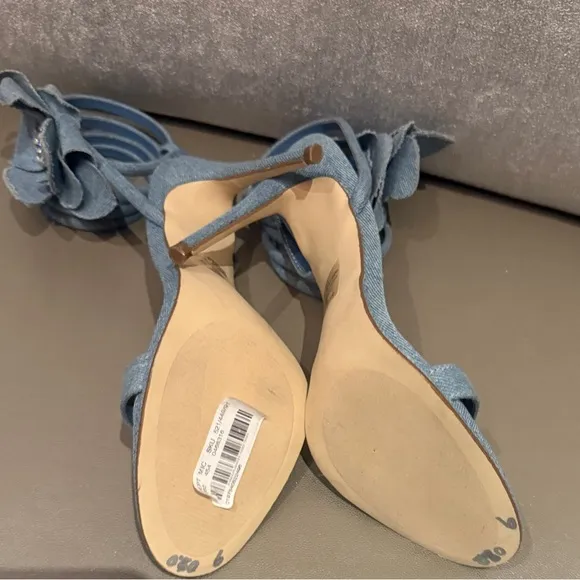 Steve Madden NWT Ennzo Denim Flower Detail Ankle Wrap Dress Sandals