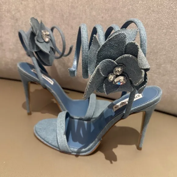 Steve Madden NWT Ennzo Denim Flower Detail Ankle Wrap Dress Sandals