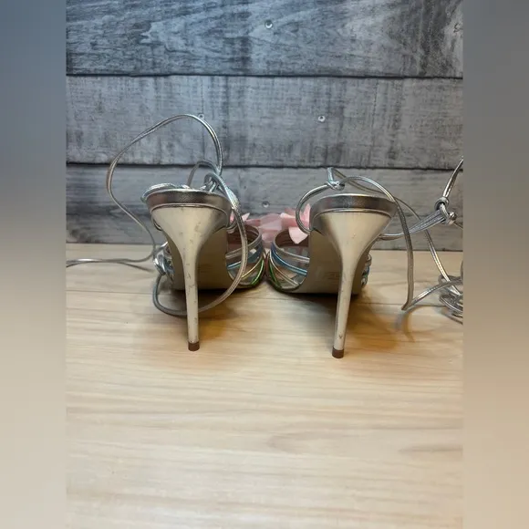 STEVE MADDEN NWT Jolisa Metallic Flower Ankle Wrap Dress Sandals