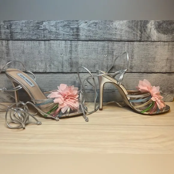 STEVE MADDEN NWT Jolisa Metallic Flower Ankle Wrap Dress Sandals