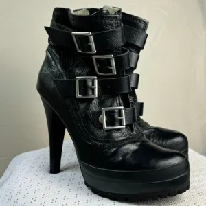 Steve Madden Size 8 Black Leather Ankle High Platform Heel Boots‎