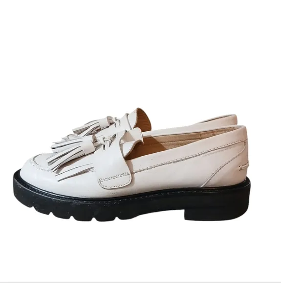 Stuart Weitzman Mila Lift Cream Leather Lug Sole Flats Size 6
