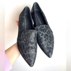 Stuart Weitzman Pointed Toe Loafers Animal Print Silver Grey Size 8
