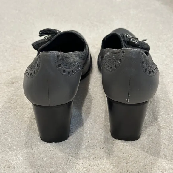 Stuart Weitzman Women’s Black &amp; Gray Heels Brogue Loafers Tassel Accent sz 8.5