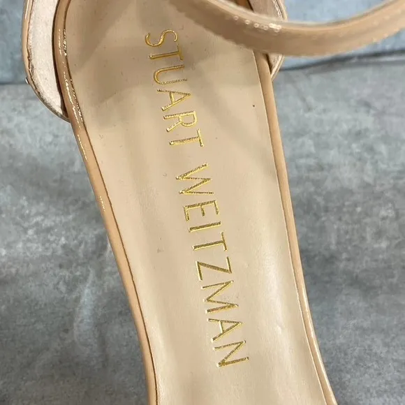 Stuart Weitzman Women's Nude Cross-Strap Round-Toe Ankle-Strap Sandals SZ 11