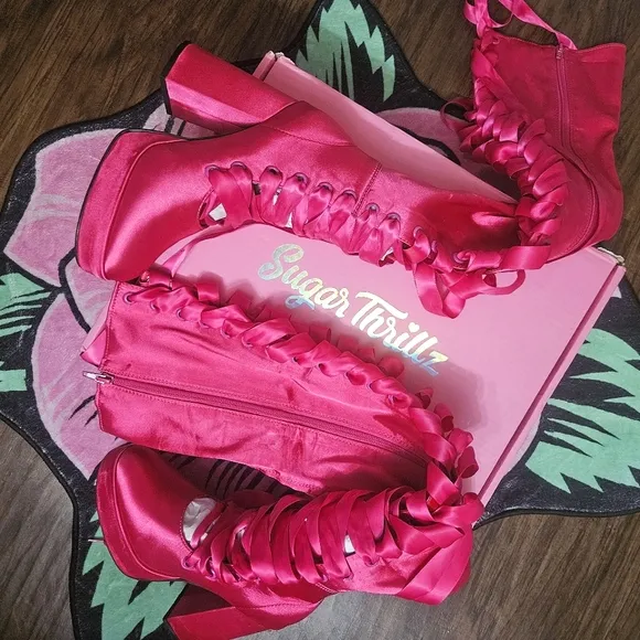 Sugar Thrillz: Heiress Request Hot Pink Thigh High Boots, Size 8, NIB Dolls Kill
