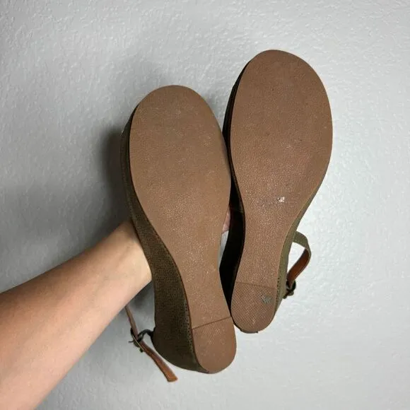 Sundance olive leather lasercut ankle strap wedge sandals size 39 NEW