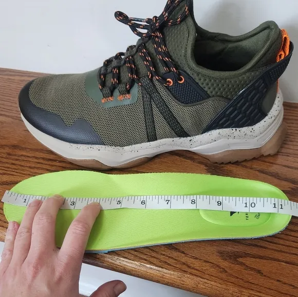 Territory Men's Sidewinder Water-resistant Knit Trail Sneakers Green, Size 11