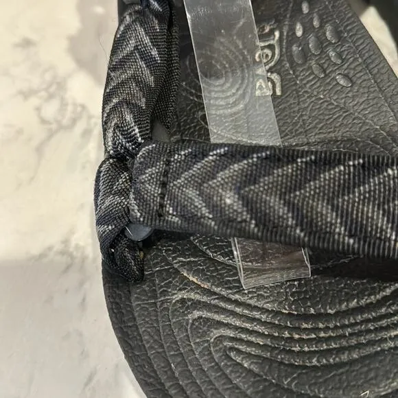 Teva Hurricane Strap Sandals Black Gray Chevron Stripe Gorpcore sustainable