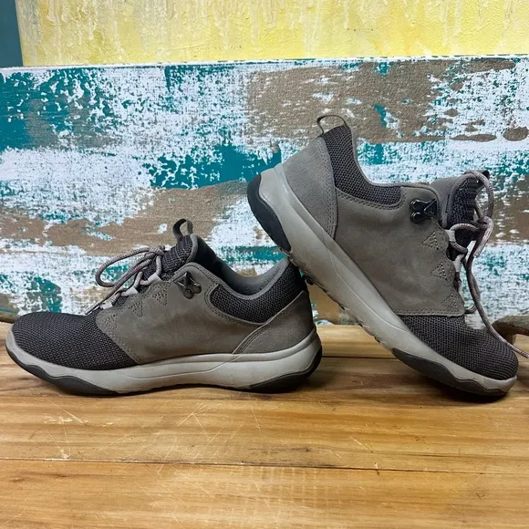 TEVA Women's Arrowood  Hiking Trail Sneakers sz 7.5 Brown waterproof