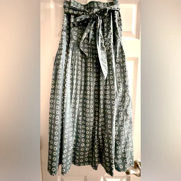 THE GREAT. EUC Sz 3 Highland Skirt Floral Green Maxi Skirt