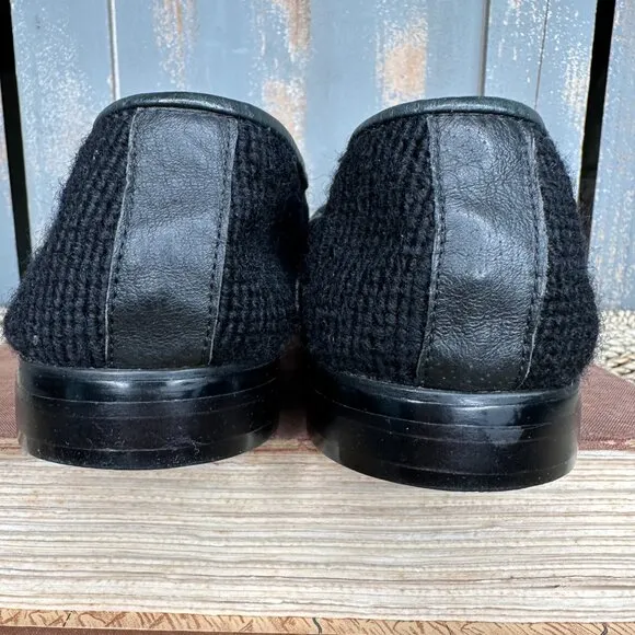 The Larkspur Collection Needlepoint Whale Loafers Black Pink Sz 8
