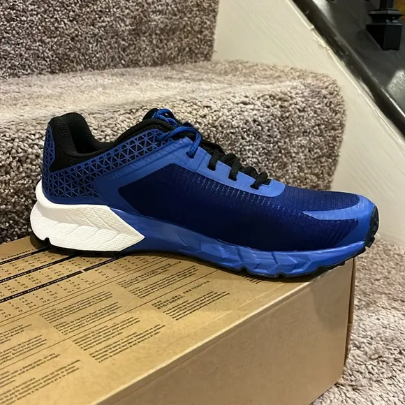The North Face Flight Trinity trail shoes sneakers new blue Women’s Size 8.5