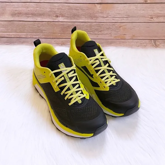 The North Face Men’s VECTIV Enduris Trail Sneakers