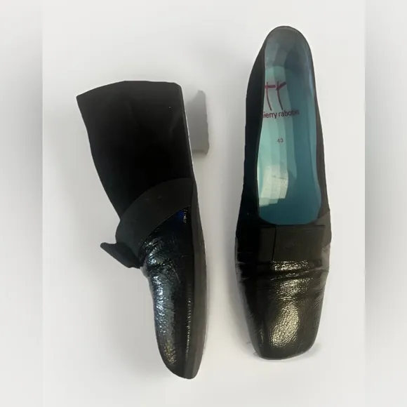 Thierry Rabotin Black Flats with Decorative Toe